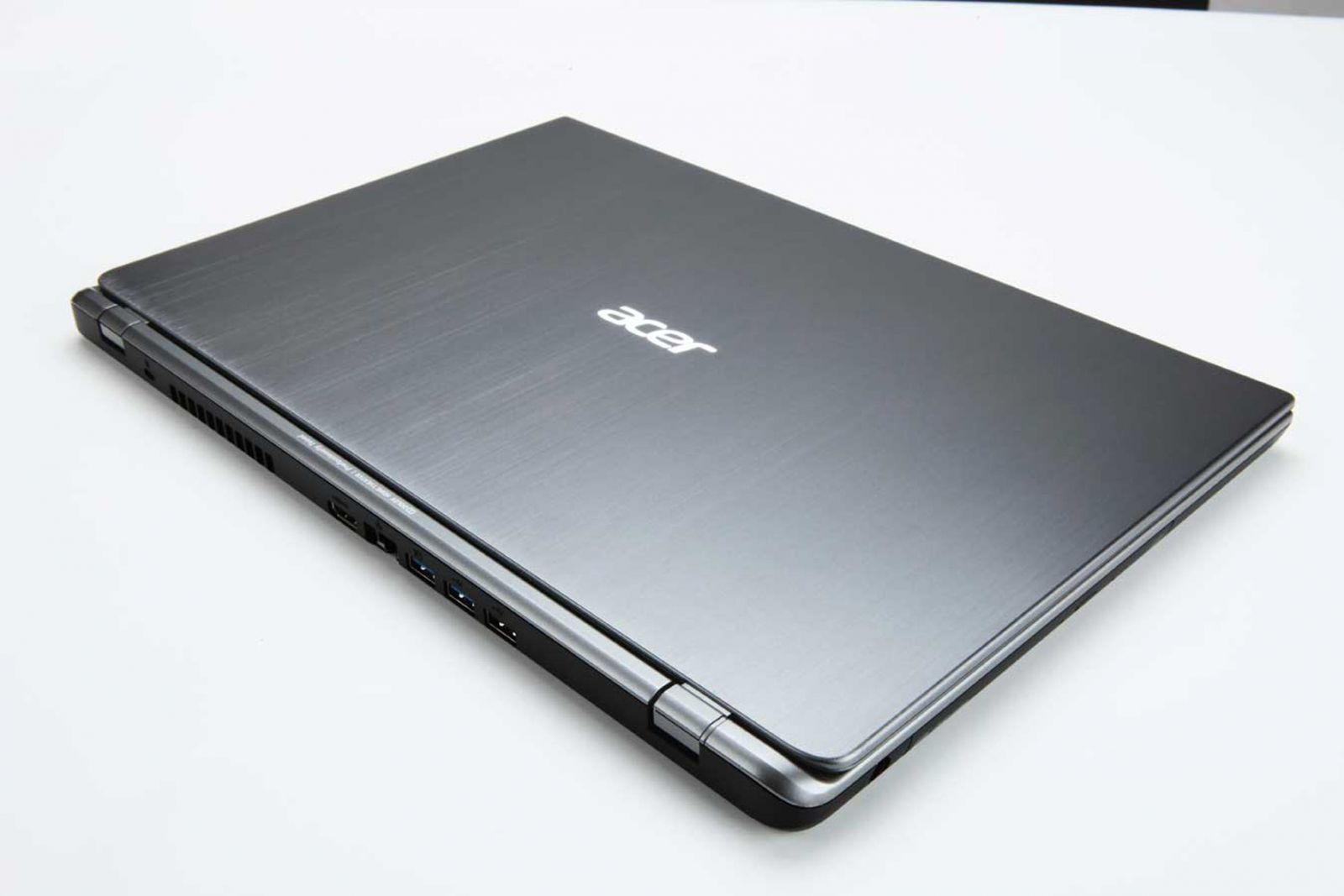 Acer aspire timeline ultra laptop